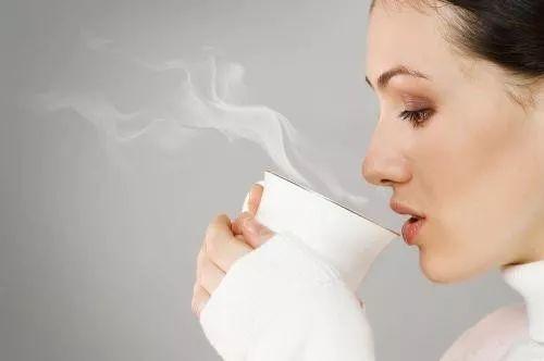 蜂蜜喝多了会引起糖尿病吗