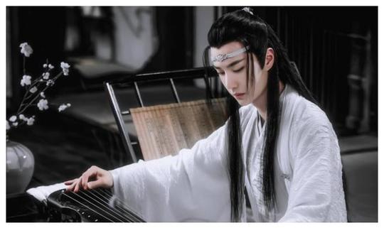 “流量之王”鹿晗跌落神坛，对比王一博数据，差了将近1000倍