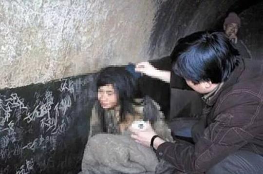 人贩子骗术升级!所有女生都要看看,太可怕了