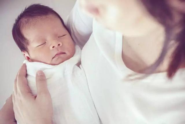母乳喂养怎么让宝宝吃饱