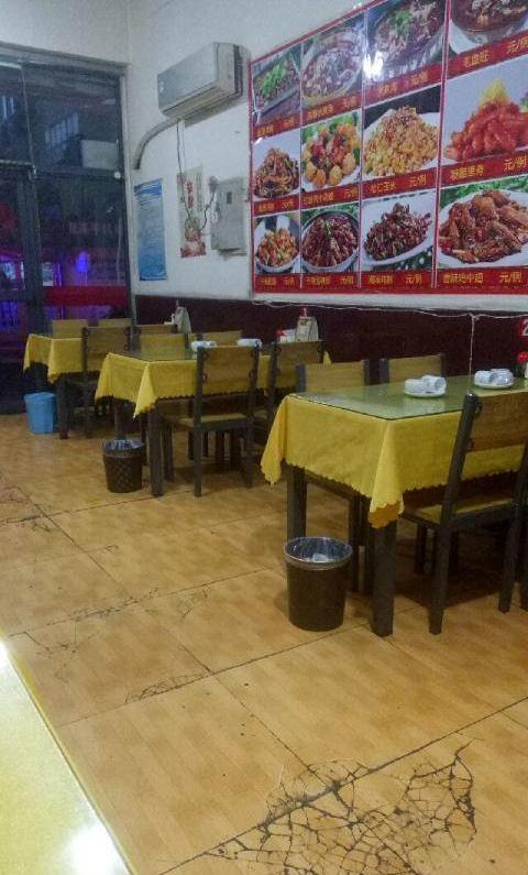 适合经营炒菜,盖饭,面食,包子.