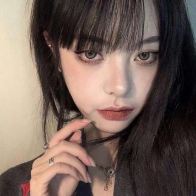 真人潮流头像女