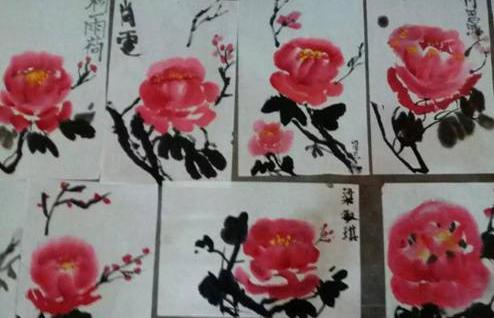 10月21日下午,有"牡丹王子"美誉的川籍新锐画家郭劲松应邀做客四川博