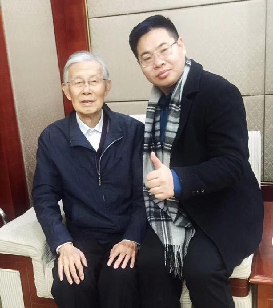 走进西部新闻网总编辑张龙的传奇创业史
