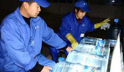 送水工赚钱有道:赔钱的生意让他四年多赚了16万