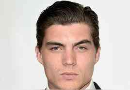 赞恩&middot;霍尔茨