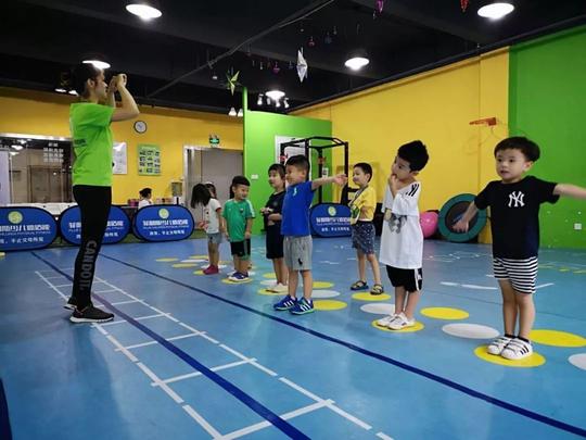 为什么少年儿童要进行体能训练?