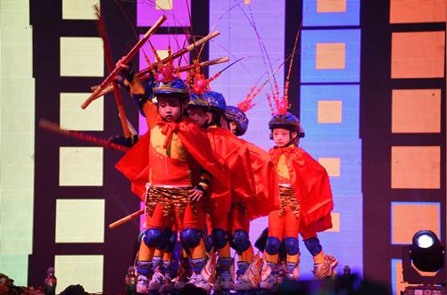 "大圣归来"——宿幼轮舞队惊艳亮相安徽省首届自由式轮滑锦标赛