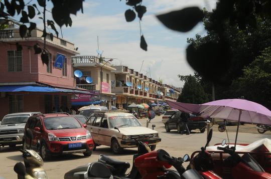 中缅一条街位于瑞丽姐告口岸,其对面就是缅甸国.