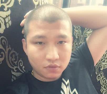 二驴上线喊话:被封一年都不怕,我躺着也月