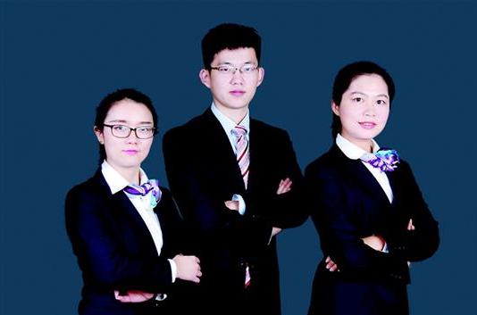 一方面,家庭面临着小孩上学的压力;另一方面,郑先生考虑辞职创业,未来