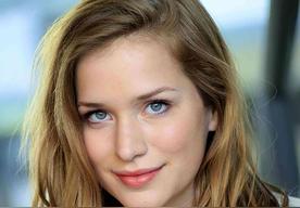 伊丽莎白·莱尔