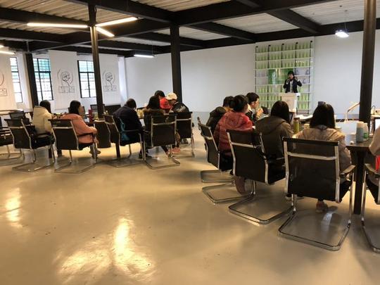 创业号大学生体验营引关注,打造大学生创业实践平台