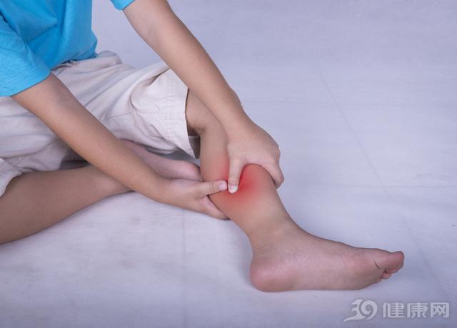 小孩发烧抽筋是缺钙吗