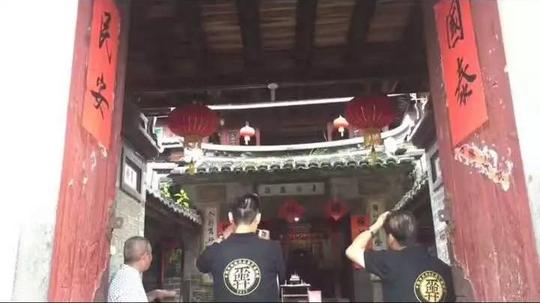 《顶天立地平阳巫》姓氏纪录片拍摄第(5)站——福建清流县巫氏祖墓