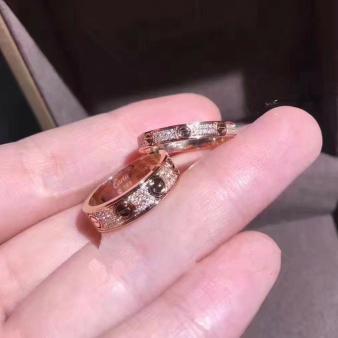 全新卡地亚love螺丝满天星满钻戒指男女情侣对戒自戴情人礼物