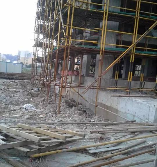 干货丨施工现场隐患图,用作安全培训太合适了