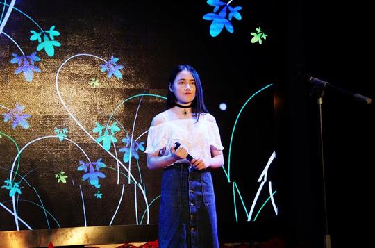 英语短剧,电影配音,歌舞剧,演讲,英语歌曲串烧等形式多样的节目,让