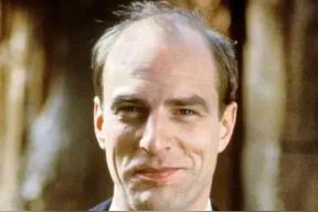 西蒙&middot;坤茨