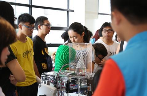天威第十一次发放助学善款帮助珠海户籍贫困学子