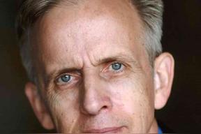 罗伯特&middot;乔伊