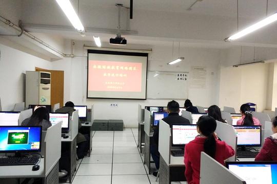 合肥职工科技大学开展继续教育网络园区课程教学设计操作培训