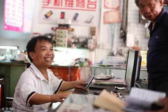 14个残疾人创业瞬间,14个感动故事!身残志坚变身网红