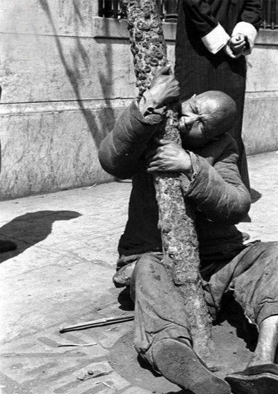 逃亡1942的背景