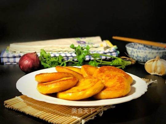 主页主食南瓜糯米芝士饼(主食)的图示做法