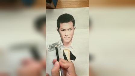 不知道发了一个短视频，你尽管点开，不好看算我输!
