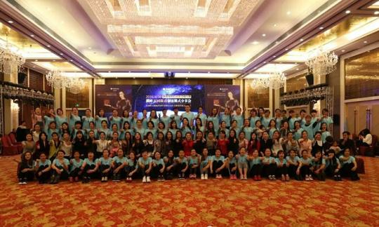 1,全国巡回落地招商会,团队精英锻造营,落地动销沙龙会,微商小白的