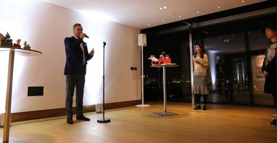 创业分享会在更宽敞的2楼开展~由天下依邦创始人孙宇平主持,并邀请