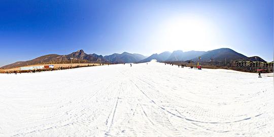 冬季滑雪场的雪道_图片大全—全景创意图库（quanjing.com）中国领先的正版图片视频素材网站