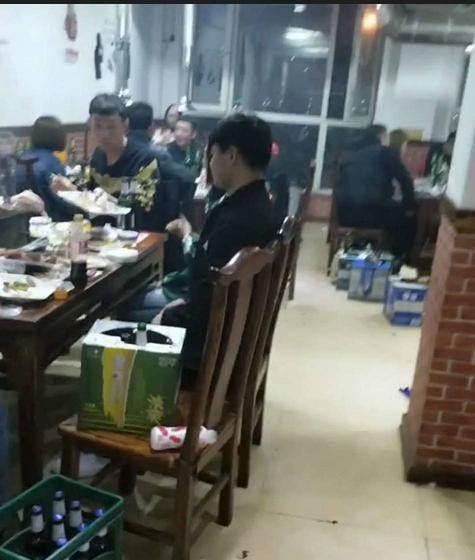 220平烧烤店串店饭店出兑，生意火爆，医学院南门