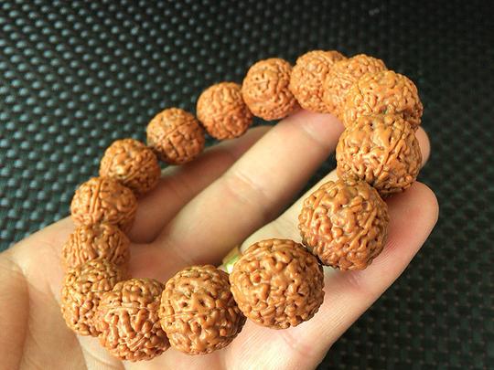 龙鳞纹大金刚菩提手串一代龙鳞纹大草莓原桩爆肉大金刚高性价示例图5