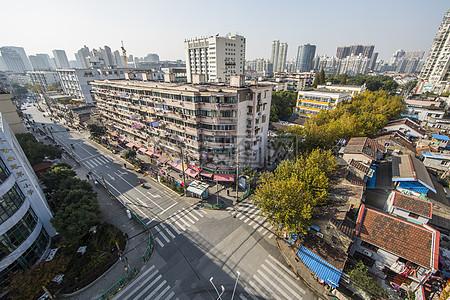 城市发展中的拆迁房图片下载