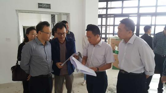 海南省工信厅领导到我校桂林洋校区视察海南省中小微企业服务平台建设项目