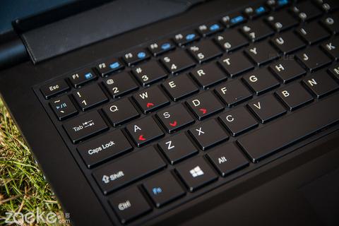 Keychron Z6背光效果