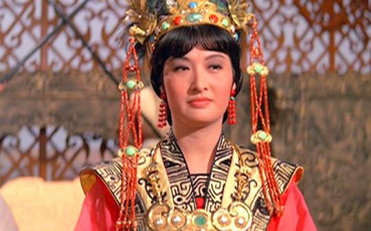 7分钟看1968年老电影《女儿国》:师徒四人途径女儿国，斗智斗勇