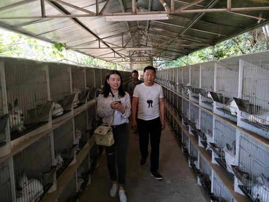 大英县总工会实地走访活动创业援助对象