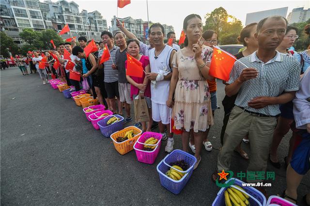 人民子弟兵抗洪救灾的范文