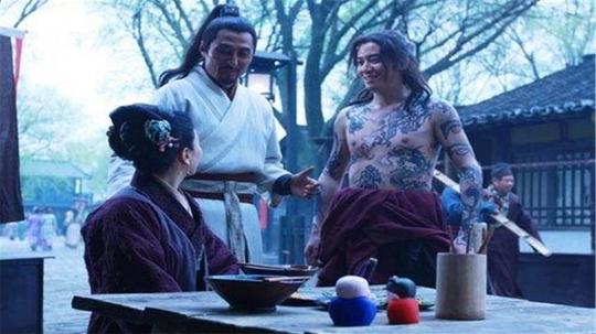 水浒传中最大的"骗局":小二,来二斤牛肉,这句话骗了我们多年