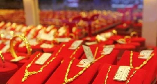 为啥说"去金器店,最好不要试戴黄金项链"?内行人:小心