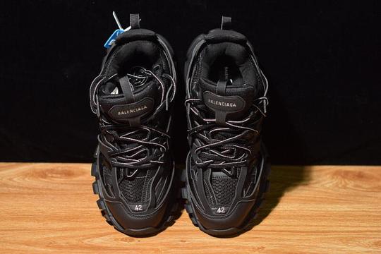 balenciaga/巴黎世家三代老爹鞋纯黑