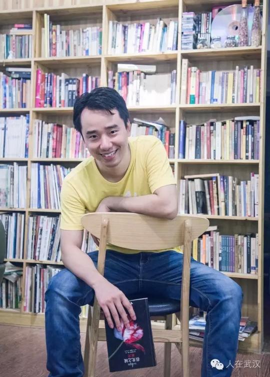 他把武汉话说得这么好玩，不信你没笑。