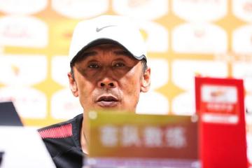 重庆斯威使用新主帅郝海涛，是否会出现“换帅如换刀”击败广州恒大，你是怎么样看的？