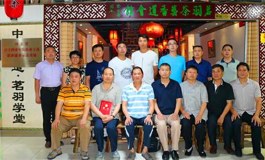 唐山军队转业干部创业就业示范基地挂牌仪式举行