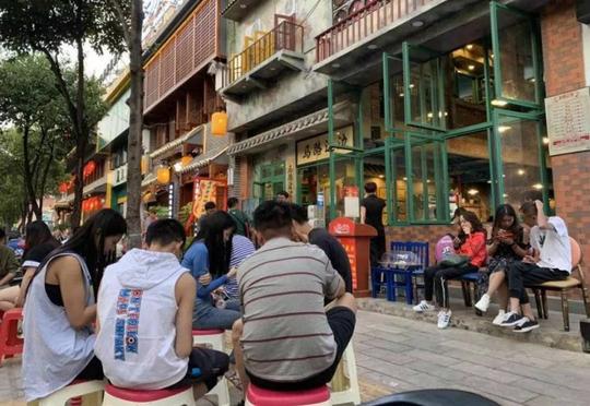 手上十万左右不想上班想餐饮创业做什么开店如何低风险投入