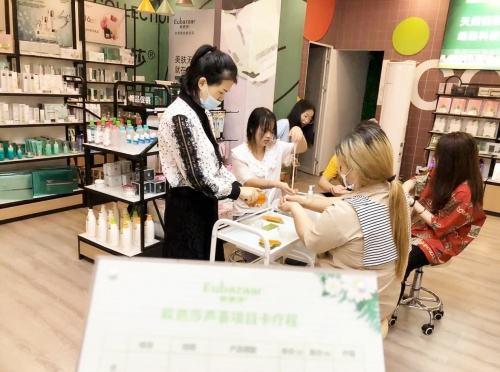 女性创业开什么店好(没经验开什么店最简单一个人)