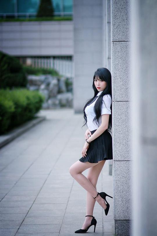 温柔贤惠的白衬衫百褶裙下一个校园女神就是你